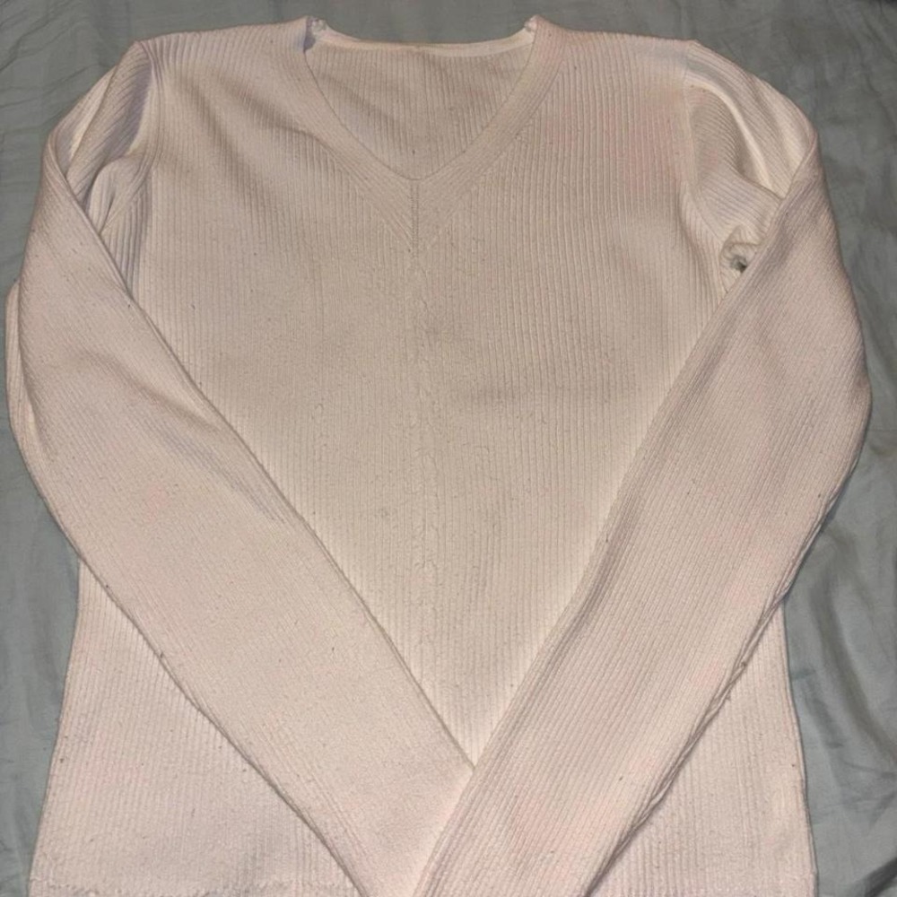 Womens White Ribbed Knit V-Neck Long Sleeve Casual Pullover Sweater Top